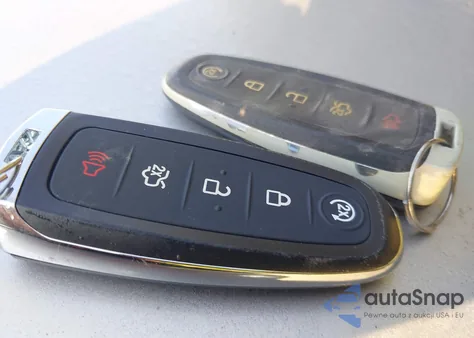 2013 Ford C-Max Premium из США, поврежденный, VIN 1FADP5CU3DL540025